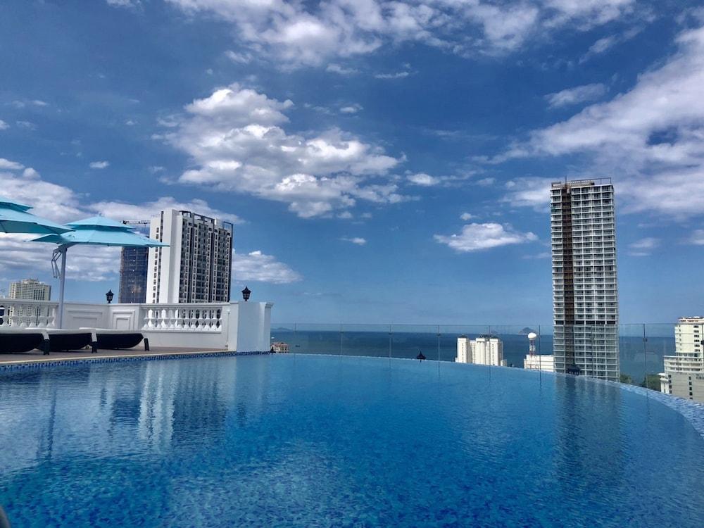 Florida Hotel Nha Trang Exterior photo