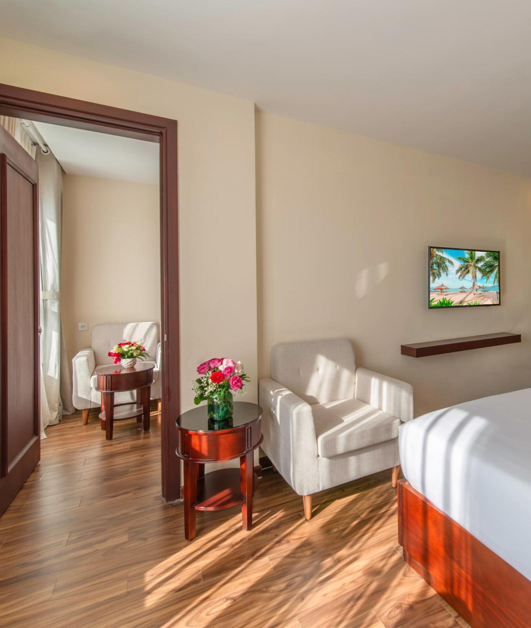 Florida Hotel Nha Trang Exterior photo