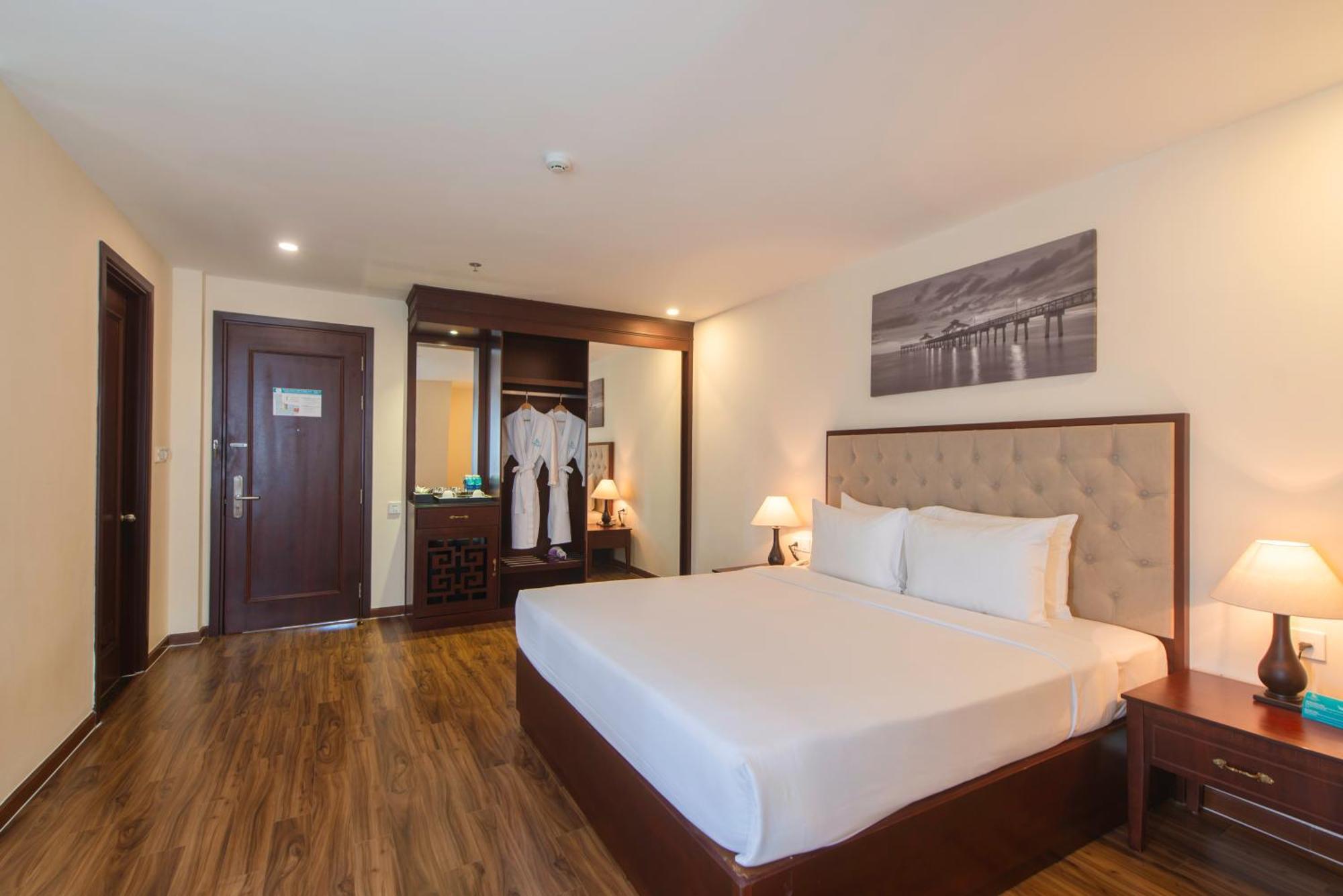 Florida Hotel Nha Trang Exterior photo