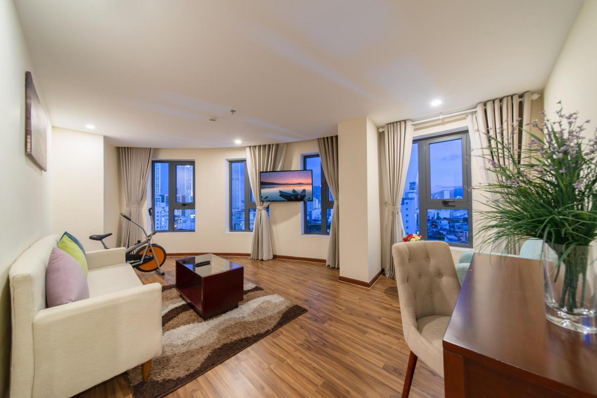 Florida Hotel Nha Trang Exterior photo
